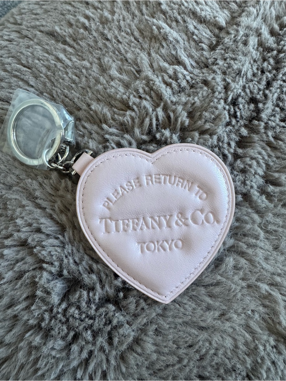 RARE New Tiffany & Co Return to Tiffany Tokyo Pink Leather Heart Bag Charm Ke